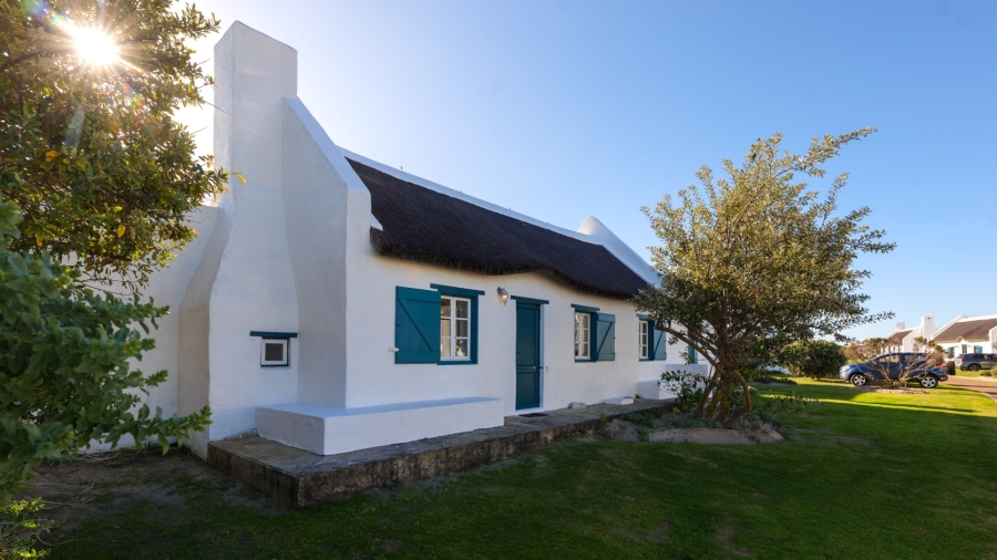 6 Bedroom Property for Sale in Struisbaai Western Cape